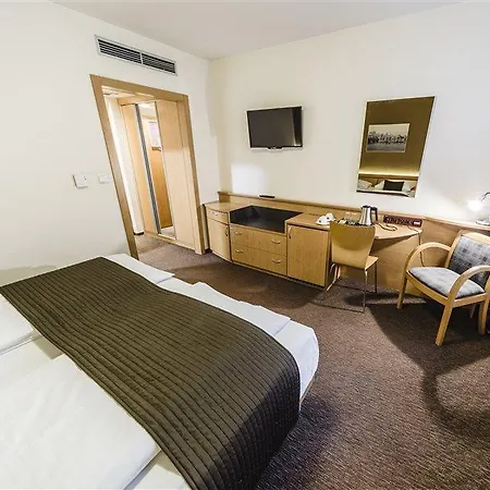 Archibald Hotel