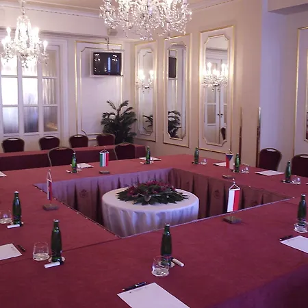 Ambassador Zlata Husa Szálloda 5*