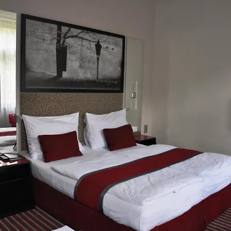 Hotel Red&blue Design