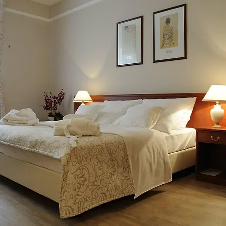 Belvedere Hotel
