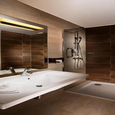 Hermitage Hotell 4*