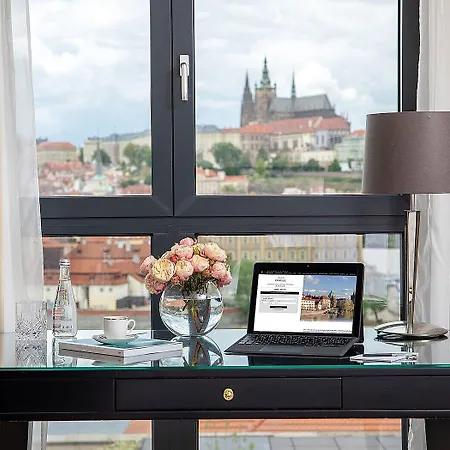 Four Seasons Praga