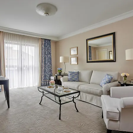 Four Seasons Отель Прага