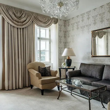 Four Seasons Hotel Prague