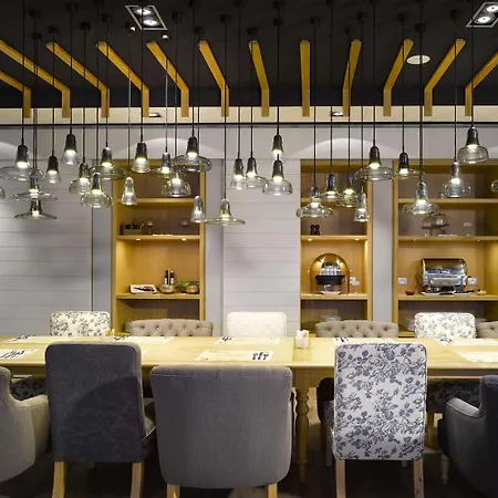 Innside By Melia Old Town Hotel 4*