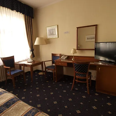 Hotel Arbes 3*