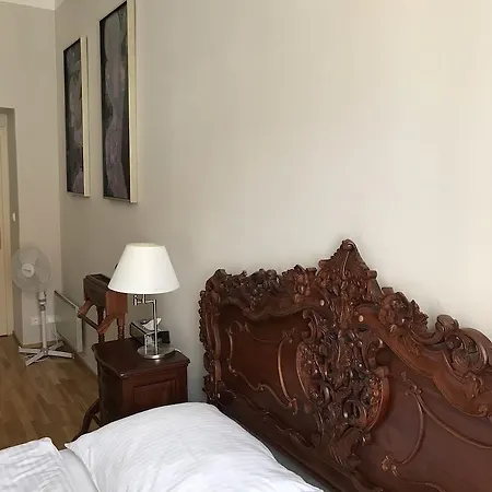 U Zlatého Stromu 4*