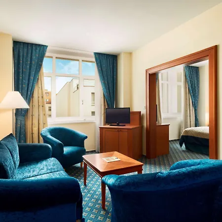 Ramada City Centre 4*