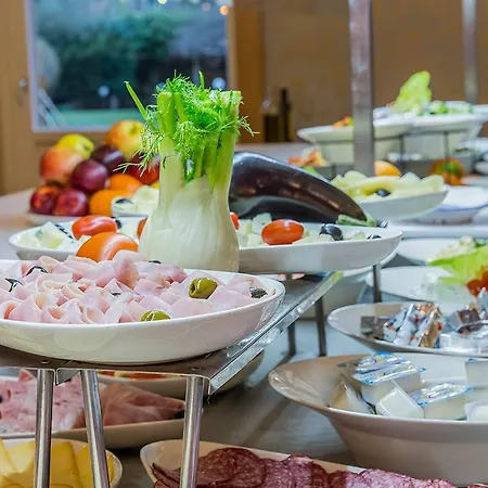 إنترناشونال، براغ