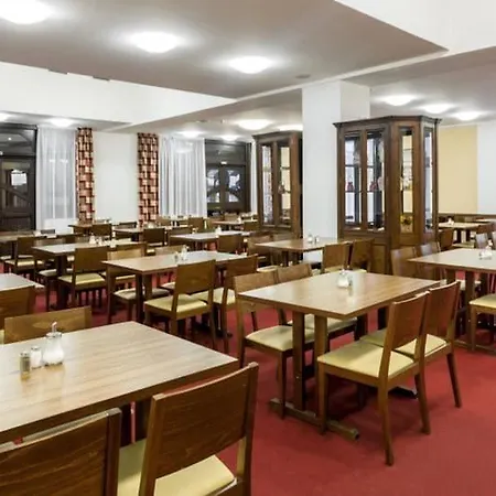 Hotel Globus