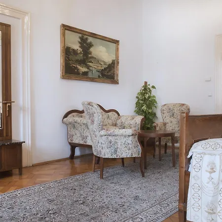 Grand Prága