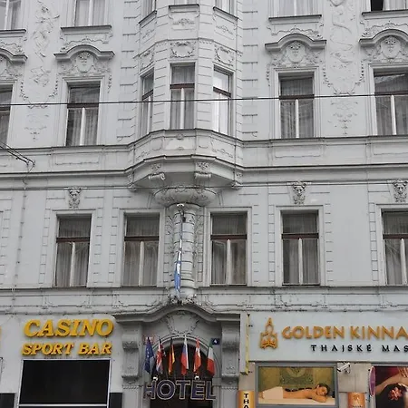 Centre Szálloda 3*