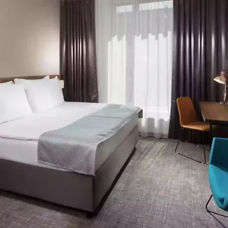 By Ihg Hotel