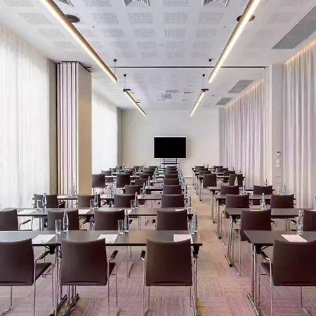 By Ihg Hotel