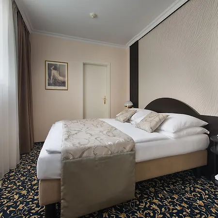 Hotell Ea Royal Esprit Prag