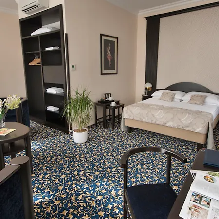 Ea Royal Esprit Hotell Prag