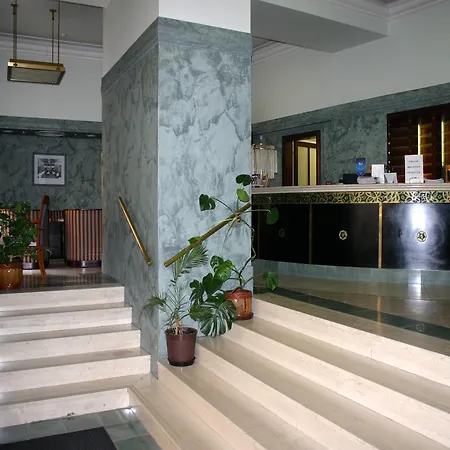 Ea Royal Esprit Hotel