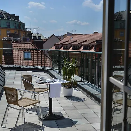 Ea Royal Esprit 4* Prag