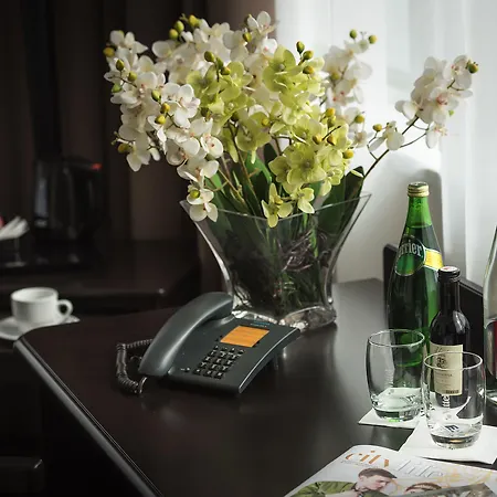 Hotell Ea Royal Esprit 4*