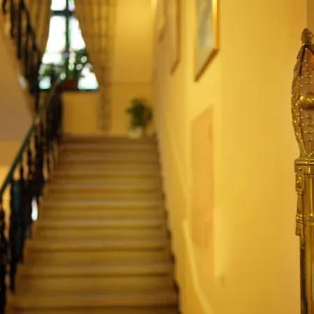 Anna Hotel 3*