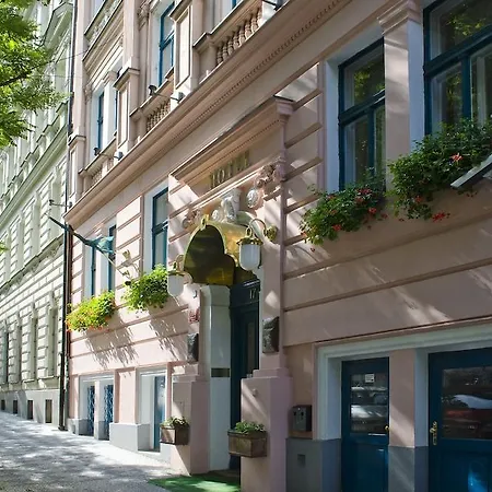 Hotel Anna