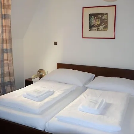 Self-service Ostas Hotel Praga