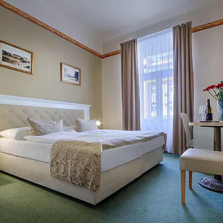 Taurus Hotel 4*
