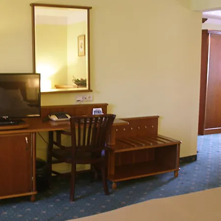 Selsky Dvur - Bohemian Village Courtyard 4*