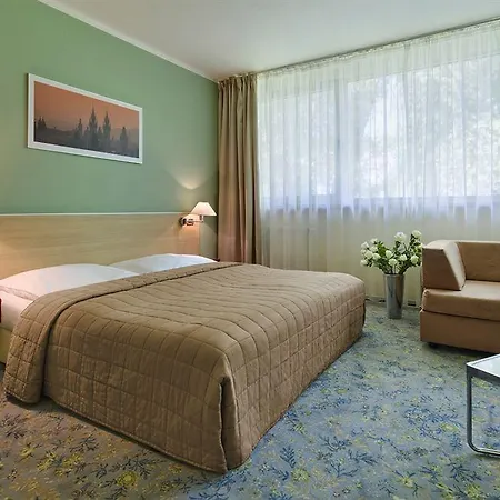 Michael 4* Prague