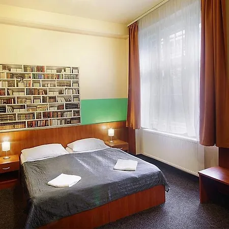 Hotel Zlata Vaha 3*