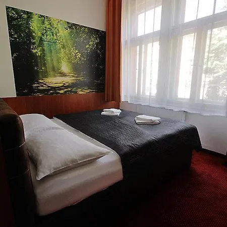 Zlata Vaha 3* Prag