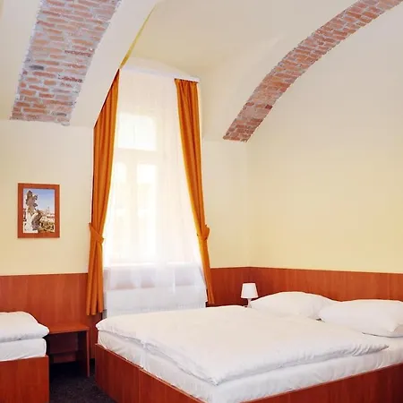 Zlata Vaha 3* Prag