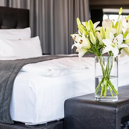 Hotel Dancing House - Tancici Dum 4*