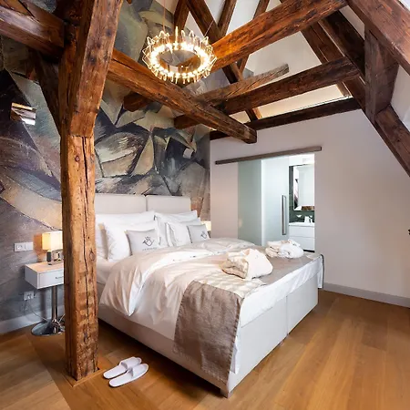 Hotel Old Royal Post Boutique & Premium