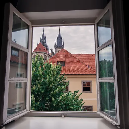 Hotel Tyn Yard 4*