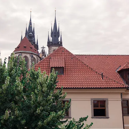 Hotel Tyn Yard 4*
