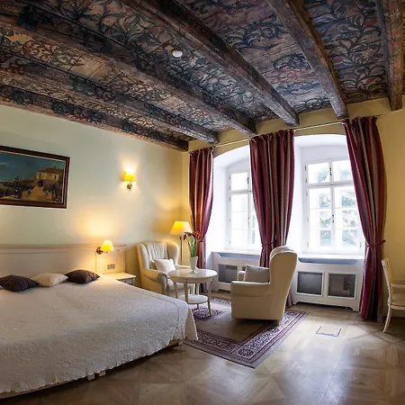 Tyn Yard 4* Praha