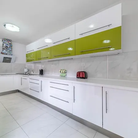 Apartment Krasne Ubytovani S Balkonem *