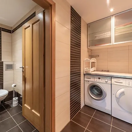 Apartment Krasne Ubytovani S Balkonem *