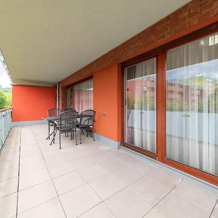 Krasne Ubytovani S Balkonem Apartment
