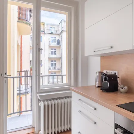 Apartment Days - Glamorous W Balcony Near Vltava River