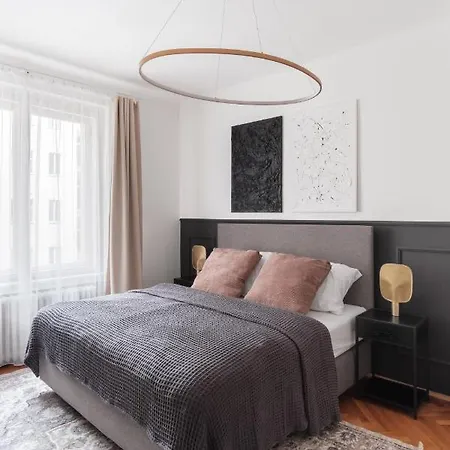 Days - Glamorous W Balcony Near Vltava River * Prague
