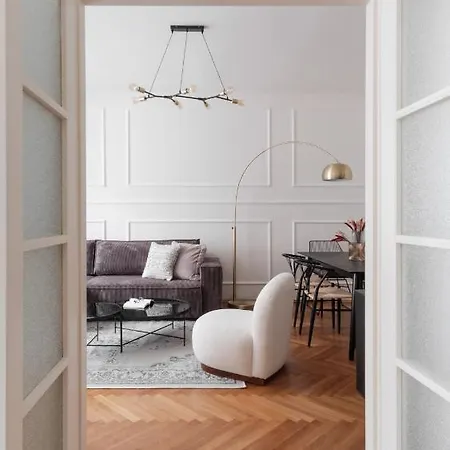 Days - Glamorous W Balcony Near Vltava River Apartment Prague