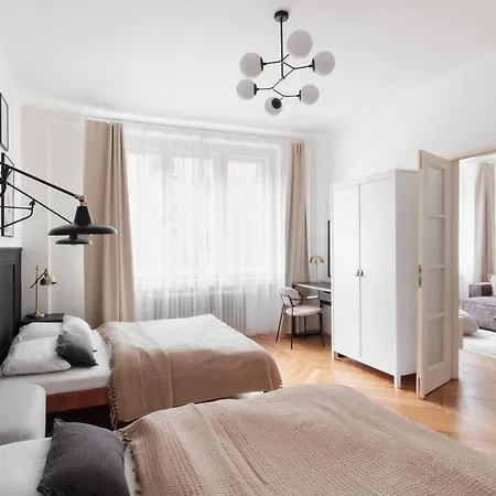 Apartment Days - Glamorous W Balcony Near Vltava River *