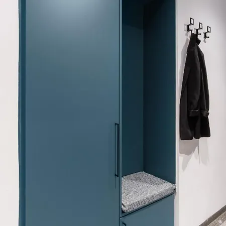 Appartamento Days - Designer W Fold-up Bed - Trendy Neighborhood Praga