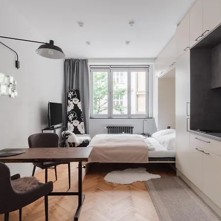Days - Designer W Fold-up Bed - Trendy Neighborhood Appartamento Praga