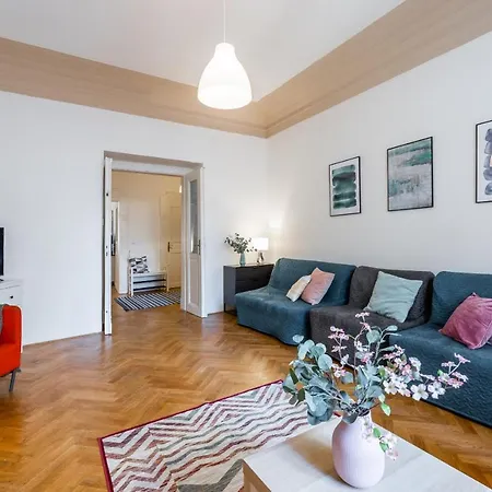 Grand Deluxe Vip Appartamento Praga