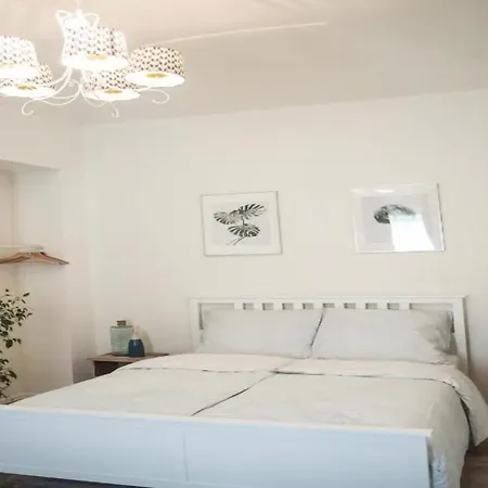 Gallys Lounge Apartment *
