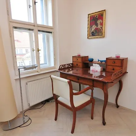 Old Town Cozy Luxury In Heart Of Prague