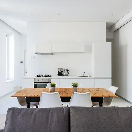 Apartment Boheme Charle's Square *